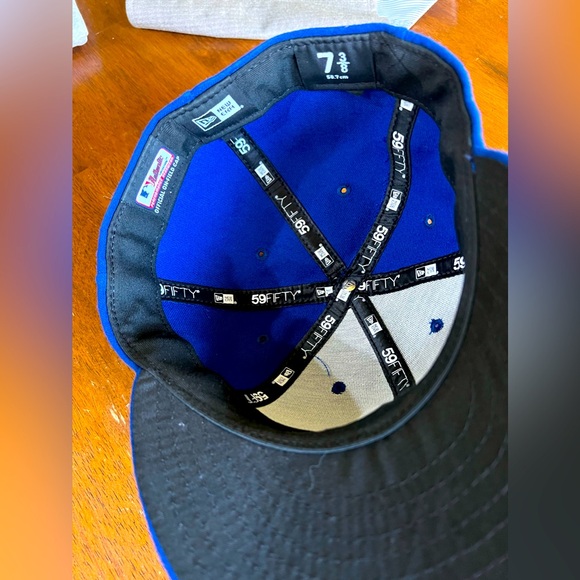 Authentic Collection Milwaukee Brewers on field Cap - Picture 3 of 3